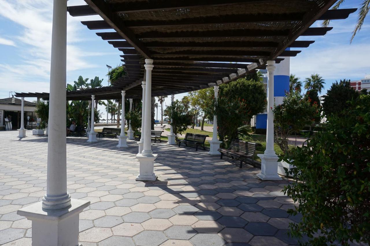Estudio Estrella Del Mar Daire Torre Del Mar Dış mekan fotoğraf